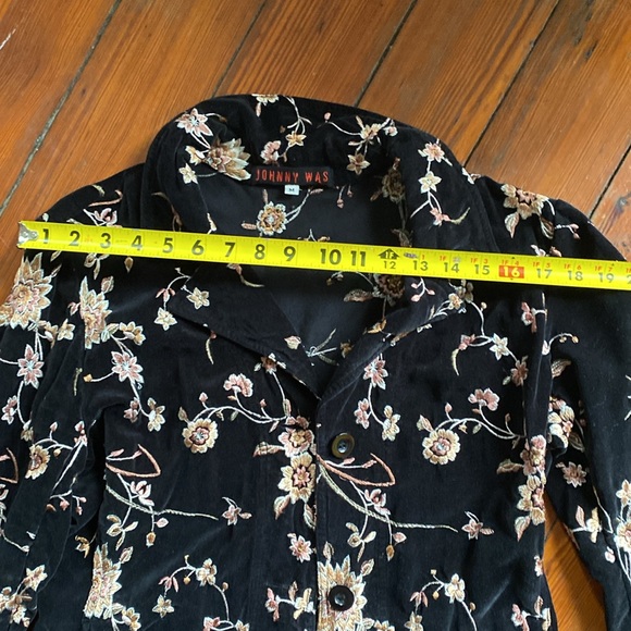 Black velvet Johnny Was coat - Picture 8 of 9